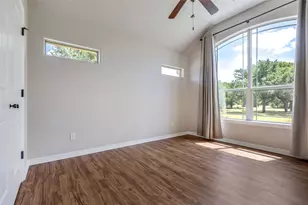 127 Palomino Cove, Jarrell, TX 76537 - Photo 17
