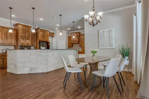 127 Palomino Cove, Jarrell, TX 76537 - Photo 7