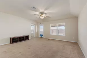 124 Denton Dr, Hutto, TX 78634 - Photo 13