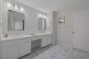 8910 Spicebrush Dr, Austin, TX 78759 - Photo 25