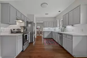 8910 Spicebrush Dr, Austin, TX 78759 - Photo 19