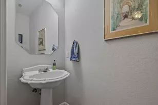 8910 Spicebrush Dr, Austin, TX 78759 - Photo 31