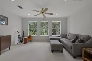 8910 Spicebrush Dr, Austin, TX 78759 - Photo 21