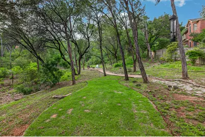 8910 Spicebrush Drive, Austin, TX 78759 - Photo 33