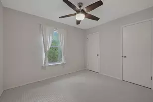 8910 Spicebrush Dr, Austin, TX 78759 - Photo 29