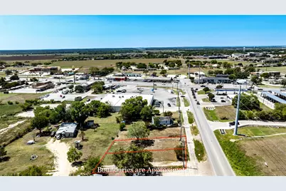 300 Blackjack Street, Lockhart, TX 78644 - Photo 15