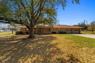 13 Hidden Acres Dr, Round Rock, TX 78665 - Photo 1