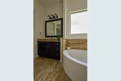 105 Beneteau Drive, Austin, TX 78738 - Photo 11