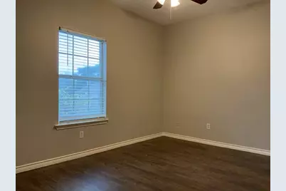 1309 Laurel Glen Boulevard, Leander, TX 78641 - Photo 13