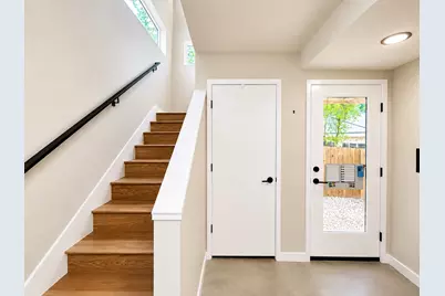 913 Duncan Lane #201, Austin, TX 78705 - Photo 15