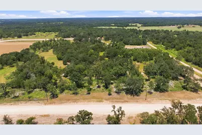 408 Cresent Bend Bend, Cameron, TX 76520 - Photo 3