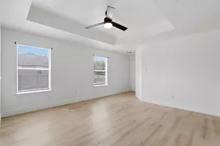 164 Opal Lake Dr, Kyle, TX 78640 - Photo 5