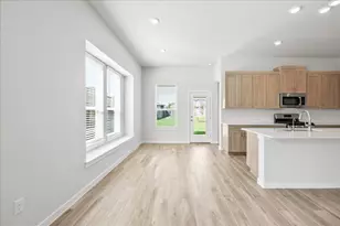 122 Paul Pena Dr, San Marcos, TX 78666 - Photo 5