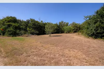 1311 Hondo Street, Lockhart, TX 78644 - Photo 15