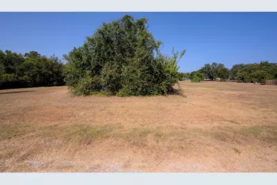 1311 Hondo Street, Lockhart, TX 78644 - Photo 17
