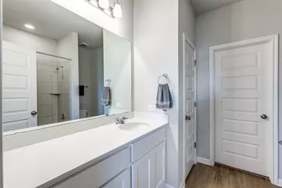 204 Kellys Heroes Way, Jarrell, TX 76537 - Photo 13