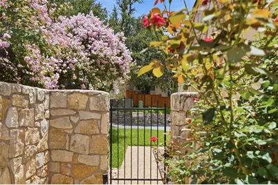 8306 Puerta Vista, Austin, TX 78759 - Photo 11
