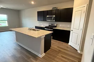 25533 Flora Bella Ln, Elgin, TX 78621 - Photo 3