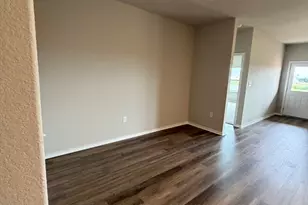25533 Flora Bella Ln, Elgin, TX 78621 - Photo 9
