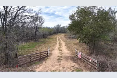 256 Greasy Bend Road, Smithville, TX 78957 - Photo 3