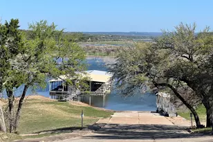 128 Topspin Cir, Spicewood, TX 78669 - Photo 5