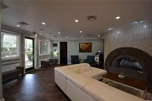 935 La Posada Dr, Austin, TX 78752 - Photo 19