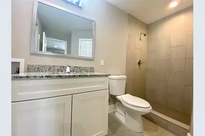 935 La Posada Drive #141, Austin, TX 78752 - Photo 7
