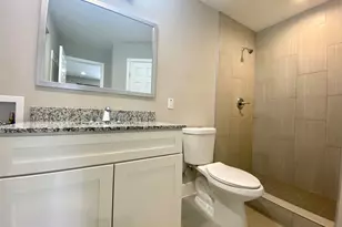 935 La Posada Dr, Austin, TX 78752 - Photo 7