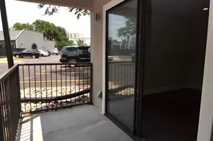 935 La Posada Dr, Austin, TX 78752 - Photo 11