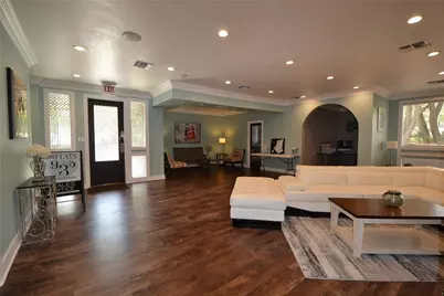 935 La Posada Drive #141, Austin, TX 78752 - Photo 21