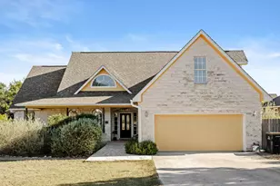 11 Elmwood Cir, Wimberley, TX 78676 - Photo 3