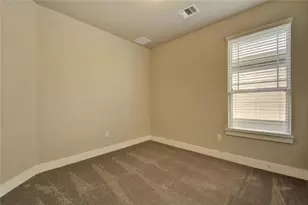 900 Banyon St, Austin, TX 78757 - Photo 17