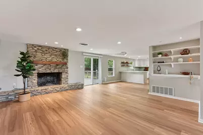 406 E 2nd Street, Georgetown, TX 78626 - Photo 9