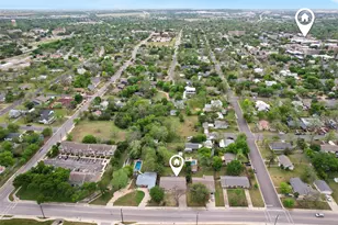 406 E 2nd St, Georgetown, TX 78626 - Photo 3