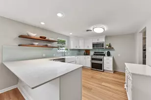 406 E 2nd St, Georgetown, TX 78626 - Photo 1