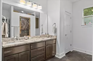 10304 Twin Lake Cir, Dripping Springs, TX 78620 - Photo 21