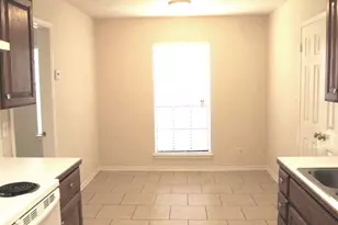 8811 Clearbrook Trail, Austin, TX 78729 - Photo 7