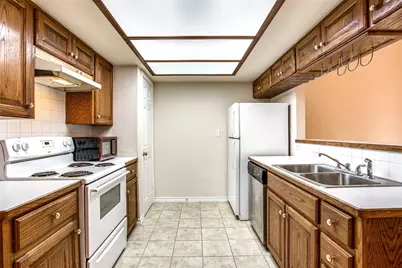 8811 Clearbrook Trail, Austin, TX 78729 - Photo 23