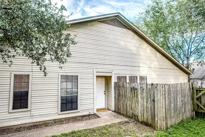8811 Clearbrook Trail, Austin, TX 78729 - Photo 3