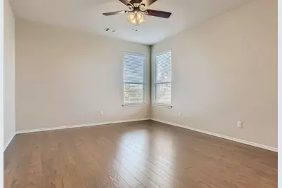301 Comal Run, Hutto, TX 78634 - Photo 9