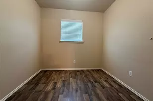 301 Comal Run, Hutto, TX 78634 - Photo 21