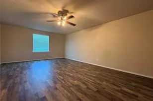 301 Comal Run, Hutto, TX 78634 - Photo 19