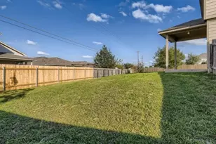 301 Comal Run, Hutto, TX 78634 - Photo 29
