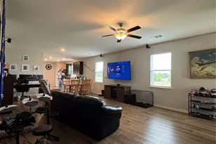 125 Revolution Rd, Liberty Hill, TX 78642 - Photo 5