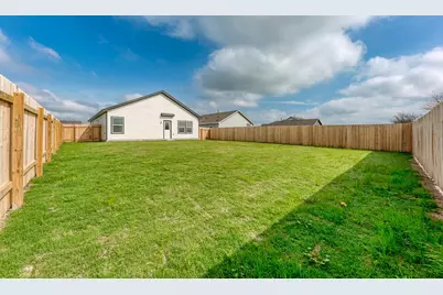 526 Thunderstorm Avenue, Lockhart, TX 78644 - Photo 23