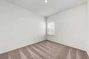 526 Thunderstorm Ave, Lockhart, TX 78644 - Photo 21