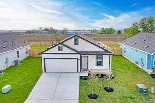 526 Thunderstorm Ave, Lockhart, TX 78644 - Photo 1