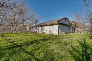 8801 Piney Point Dr, Austin, TX 78729 - Photo 29
