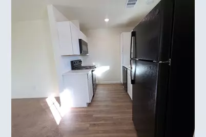 2002 W 2nd Street #502, Taylor, TX 76574 - Photo 11