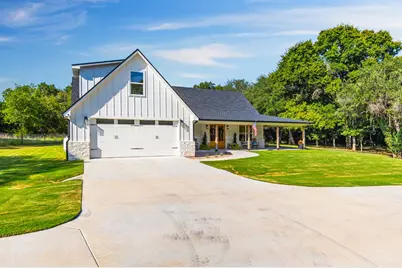 428 12th Street, Valley Mills, TX 76689 - Photo 1